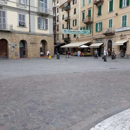 Piazza Garibaldi * La Spezia