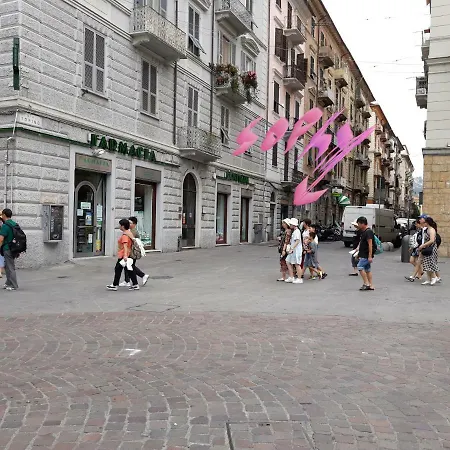 Piazza Garibaldi 公寓