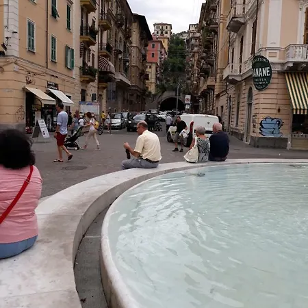Piazza Garibaldi لا سبيتسْيا