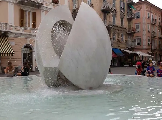 Piazza Garibaldi * La Spezia